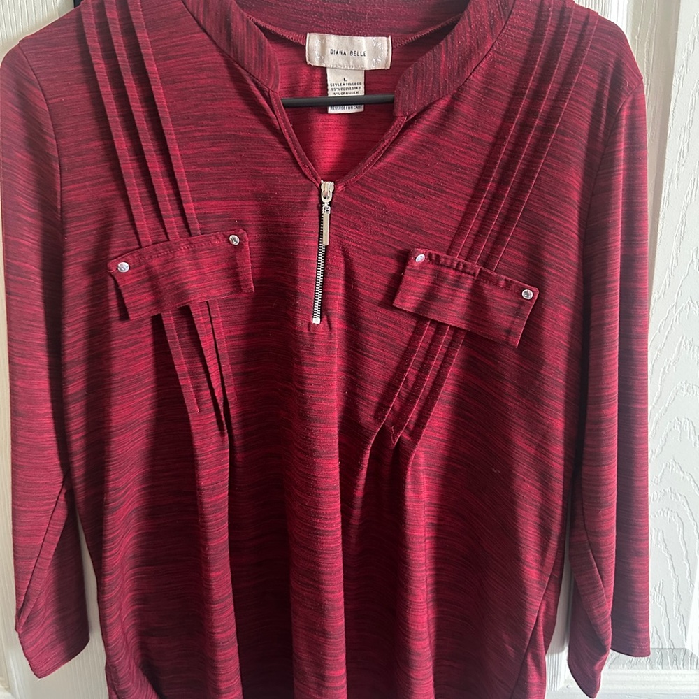 Dana Buchman Red Pleated 3/4 Sleeve Blouse
